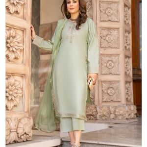 Like new Gul Warun 3pc Ready to Wear Raw Silk Dress